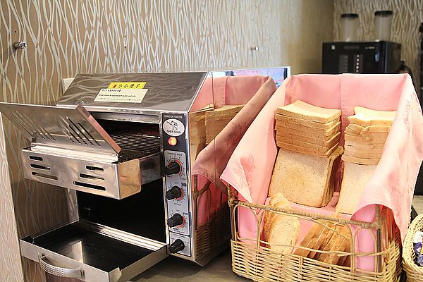 RF Hotel 富裕自由商旅(忠孝館)