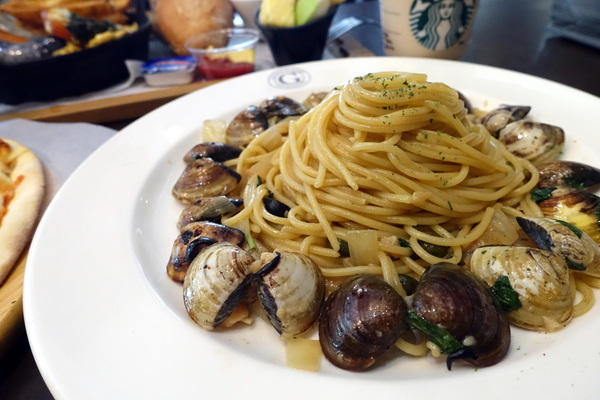 古迪歐 Goody.O：(胖樺食記)永和排隊早午餐美食”古迪歐Goody.O”，近四號公園的美式餐廳適合聚餐