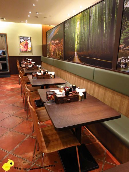 《窩客島邀約》捷運市政府站門扇雞骨白湯專賣 石鍋坎飯鍋巴料理