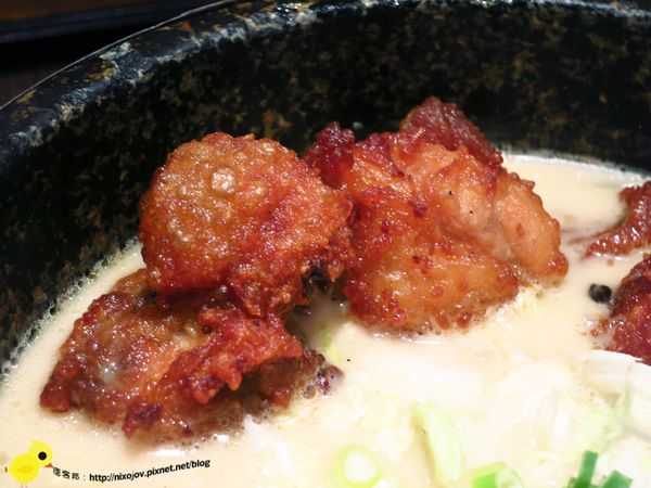 《窩客島邀約》捷運市政府站門扇雞骨白湯專賣 石鍋坎飯鍋巴料理