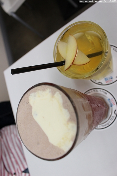 Who's tea 鬍子茶(逢甲店)：WHO'S TEA 鬍子茶(逢甲店)✪每人低消65元，飲料去冰量不變~103.10.05