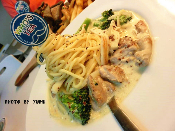 Who's tea 鬍子茶(逢甲店)：【口碑券§第69彈】逢甲商圈平價美食報你知!!美味義大利麵/帕里尼CP值爆表@Who's tea 鬍子茶(逢甲店)