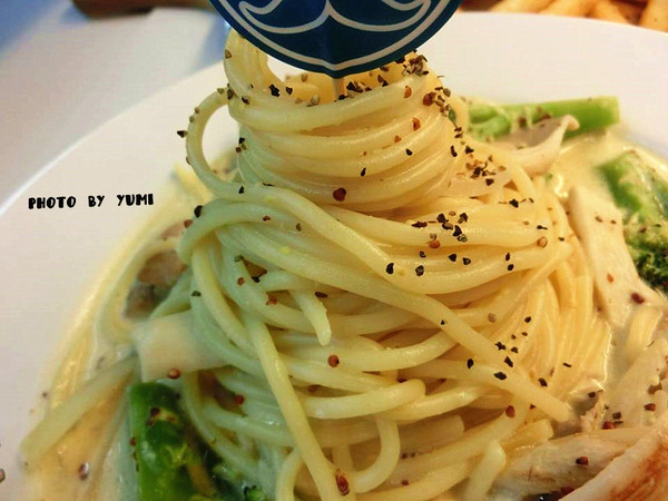 Who's tea 鬍子茶(逢甲店)：【口碑券§第69彈】逢甲商圈平價美食報你知!!美味義大利麵/帕里尼CP值爆表@Who's tea 鬍子茶(逢甲店)