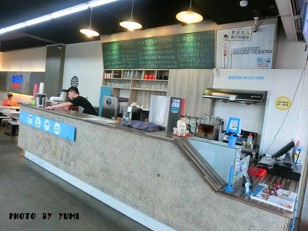 Who's tea 鬍子茶(逢甲店)：【口碑券§第69彈】逢甲商圈平價美食報你知!!美味義大利麵/帕里尼CP值爆表@Who's tea 鬍子茶(逢甲店)