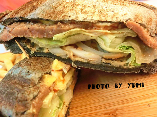 Who's tea 鬍子茶(逢甲店)：【口碑券§第69彈】逢甲商圈平價美食報你知!!美味義大利麵/帕里尼CP值爆表@Who's tea 鬍子茶(逢甲店)