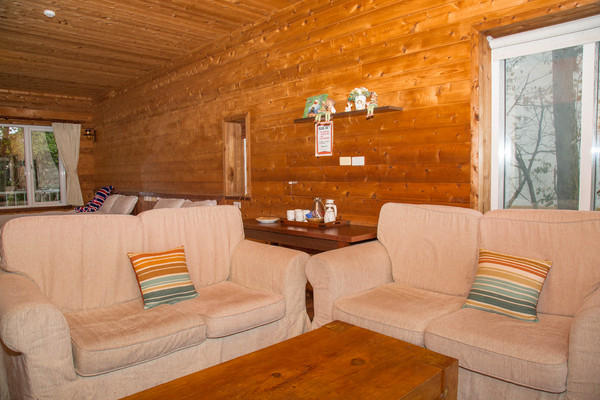 黃慶果園民宿：[南投-清境]渡假推薦 庭園民宿小木屋 黃慶果園民宿