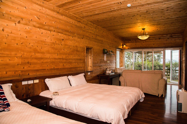 黃慶果園民宿：[南投-清境]渡假推薦 庭園民宿小木屋 黃慶果園民宿