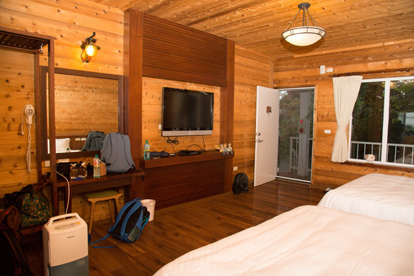 黃慶果園民宿：[南投-清境]渡假推薦 庭園民宿小木屋 黃慶果園民宿