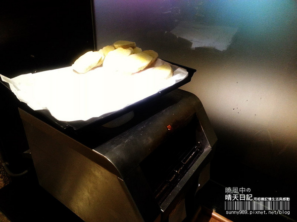 巴菲碳烤厚切牛排:【巴菲牛排】排餐美味出乎意料 用餐環境有改善空間