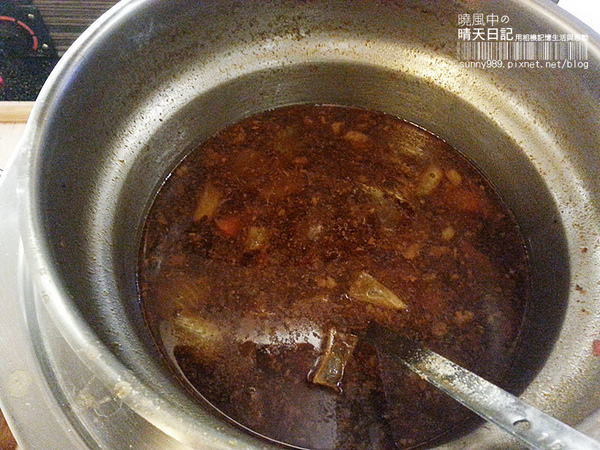 巴菲碳烤厚切牛排:【巴菲牛排】排餐美味出乎意料 用餐環境有改善空間