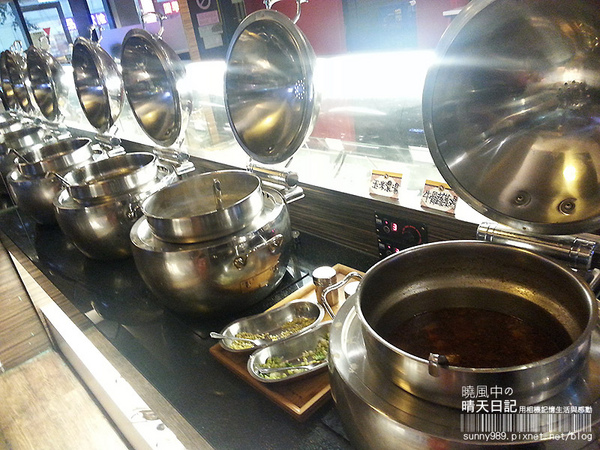 巴菲碳烤厚切牛排:【巴菲牛排】排餐美味出乎意料 用餐環境有改善空間