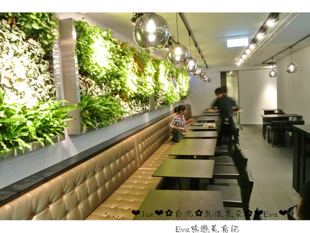 瓦法奇朵(信陽店):【食記-邀約】oO。台北 瓦法奇朵 waffogato(信陽店-台北車站店) 這家的可頌甜甜圈,好吃到我想回訪100次也願意~。o○。