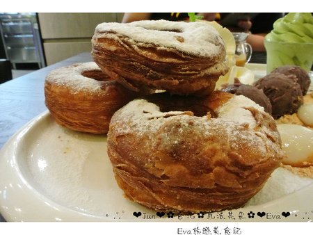 瓦法奇朵(信陽店):【食記-邀約】oO。台北 瓦法奇朵 waffogato(信陽店-台北車站店) 這家的可頌甜甜圈,好吃到我想回訪100次也願意~。o○。