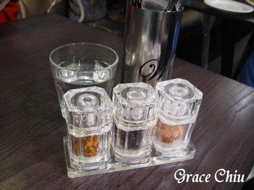 瓦法奇朵(台北車站店) ~信陽街%2F台北車站商圈%2F站前