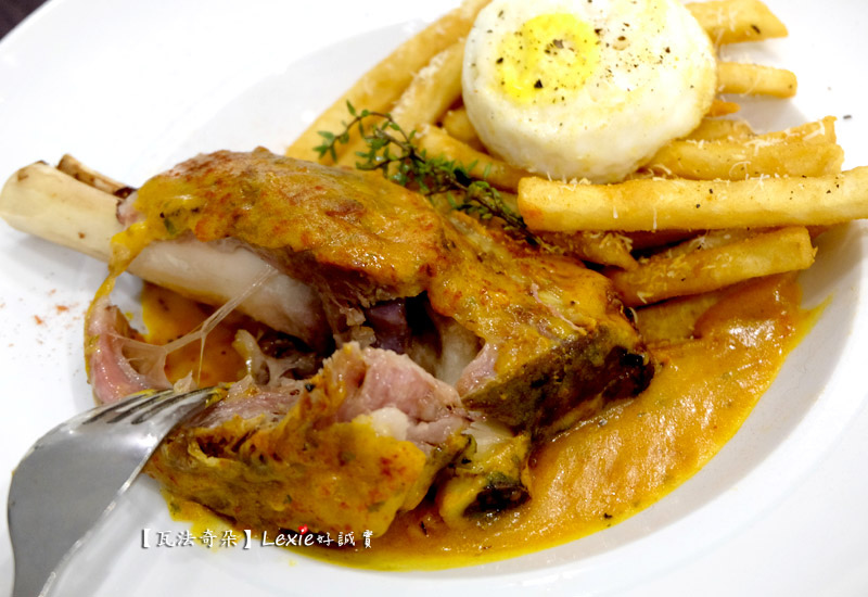 瓦法奇朵台北車站11