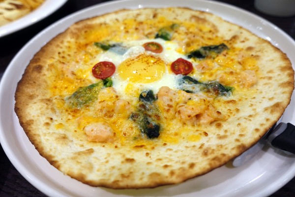 瓦法奇朵(台北車站店):(胖樺食記)主餐買一送二「瓦法奇朵(台北車站店)」。環境好服務佳適合團體聚餐聊天下午茶,誠品松菸店旁有分店