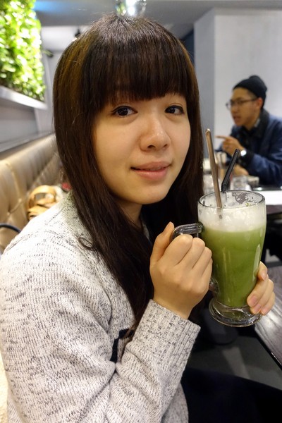 瓦法奇朵(台北車站店):(胖樺食記)主餐買一送二「瓦法奇朵(台北車站店)」。環境好服務佳適合團體聚餐聊天下午茶,誠品松菸店旁有分店