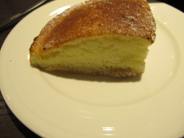 瓦法奇朵(台北車站店):瓦法奇朵台北車站店~~手撕牛胸肉蛋黃燉飯及香蕉厚鬆餅,超推薦!!