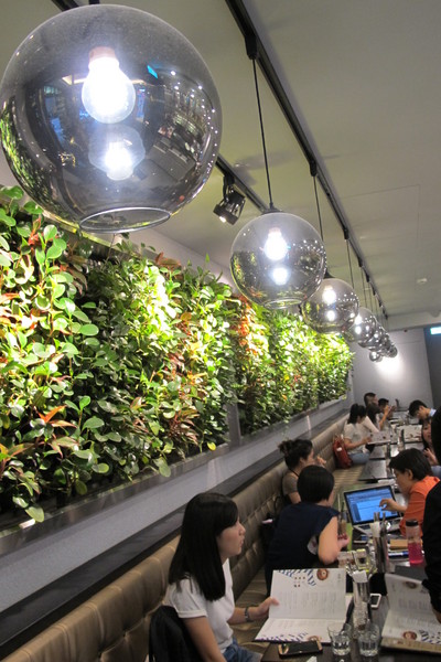 瓦法奇朵Waffogato(台北車站店):((瓦法奇朵西餐廳信陽店))*台北必吃美食* 安格斯牛排牛肉麵、沙朗牛排,親民價格好滋味,適合親朋好友來聚餐喔!