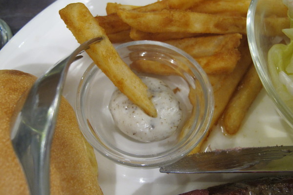 瓦法奇朵Waffogato(台北車站店):((瓦法奇朵西餐廳信陽店))*台北必吃美食* 安格斯牛排牛肉麵、沙朗牛排,親民價格好滋味,適合親朋好友來聚餐喔!