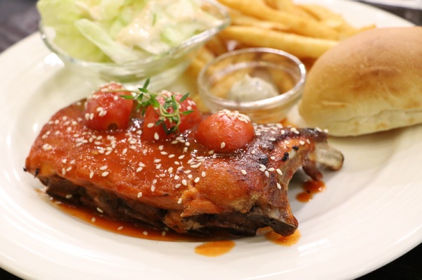 瓦法奇朵Waffogato(台北車站店):CP值高! 不論大小.中.西式餐點 複合式餐廳 大堆 Good!!!