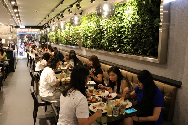 瓦法奇朵Waffogato(台北車站店):還好有*Waffogate瓦法奇朵~( ̄▽ ̄)~*療癒好地方