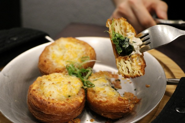 瓦法奇朵Waffogato(台北車站店)：//瓦法奇朵用心.消費者安心!  用心的服務!便宜的價格~推