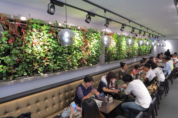 瓦法奇朵Waffogato(台北車站店):(Waffogato_瓦法奇朵站前店~美味食記)。高CP值餐廳推薦~安格斯牛排牛肉麵、雪花牛排皆只要99元~~