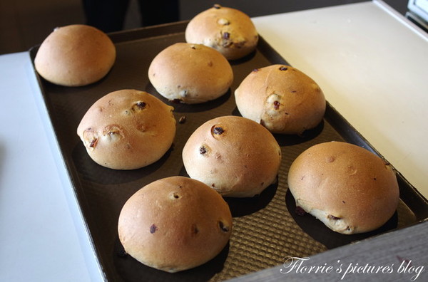 台灣BOLO冰火菠蘿((基隆店)):台灣BoLo基隆店~冰火波蘿包果然讓人難已抗拒丫~~