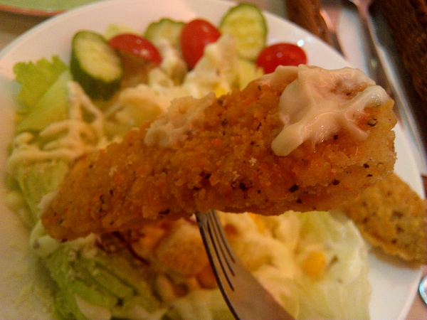 O2 Brunch & Café 歐圖早午餐咖啡廚房(新市南科店):【臺南Ω新市區】O2 Brunch & Café 歐圖早午餐咖啡廚房(新市南科店)。適合家庭、朋友聚餐的溫馨小天地