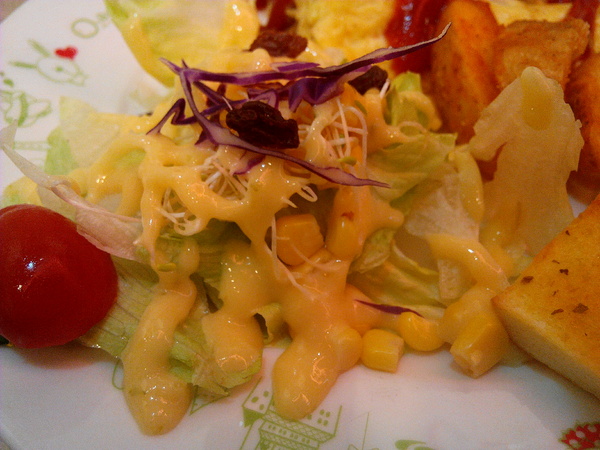 O2 Brunch & Café 歐圖早午餐咖啡廚房(新市南科店):【臺南Ω新市區】O2 Brunch & Café 歐圖早午餐咖啡廚房(新市南科店)。適合家庭、朋友聚餐的溫馨小天地