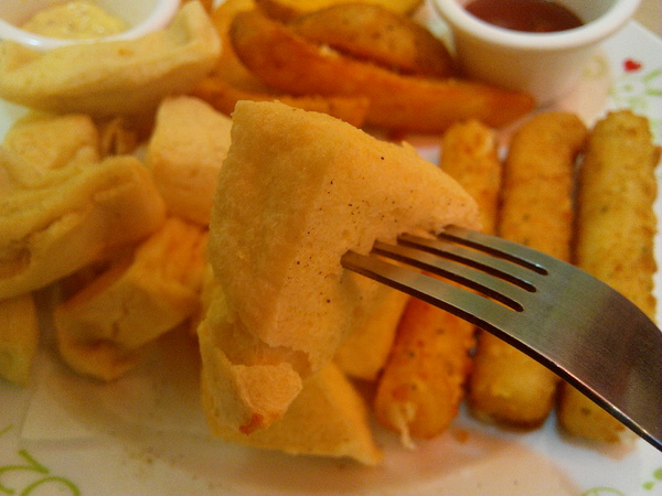 O2 Brunch & Café 歐圖早午餐咖啡廚房(新市南科店):【臺南Ω新市區】O2 Brunch & Café 歐圖早午餐咖啡廚房(新市南科店)。適合家庭、朋友聚餐的溫馨小天地