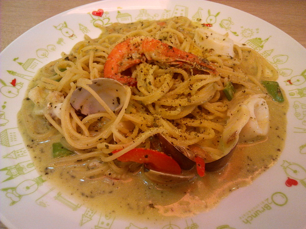 O2 Brunch & Café 歐圖早午餐咖啡廚房(新市南科店):【臺南Ω新市區】O2 Brunch & Café 歐圖早午餐咖啡廚房(新市南科店)。適合家庭、朋友聚餐的溫馨小天地