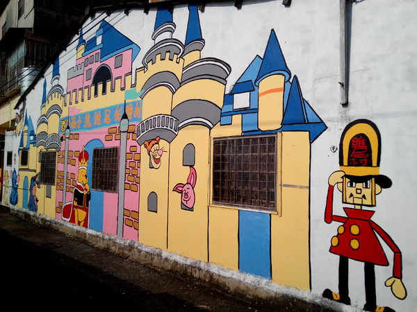 下營區維尼村：【臺南Ω下營區】小熊維尼彩繪村。結合在地文化信仰的維尼彩繪