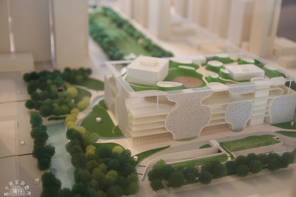 台中國家歌劇院:參觀臺中國家歌劇院✪美聲涵洞、臺中新地標~103.11.05