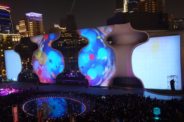 光舞紀Fantastical Metamorphosis：1031121[官本金文愛台灣]台中西屯國家歌劇院光舞紀Fantastical Metamorphosis超華麗的3D光雕之夜