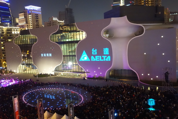 光舞紀Fantastical Metamorphosis：1031121[官本金文愛台灣]台中西屯國家歌劇院光舞紀Fantastical Metamorphosis超華麗的3D光雕之夜