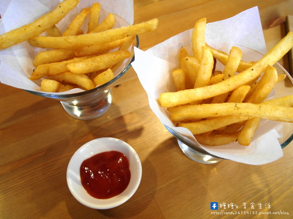 窩巷-Hidden Lane:〖台中│美食〗窩巷-Hidden Lane ❤ 隱藏於巷弄中的日式老宅甜點店,充滿著懷舊復古風,甜點擺盤超華麗~~冬季草莓新鮮上市!!