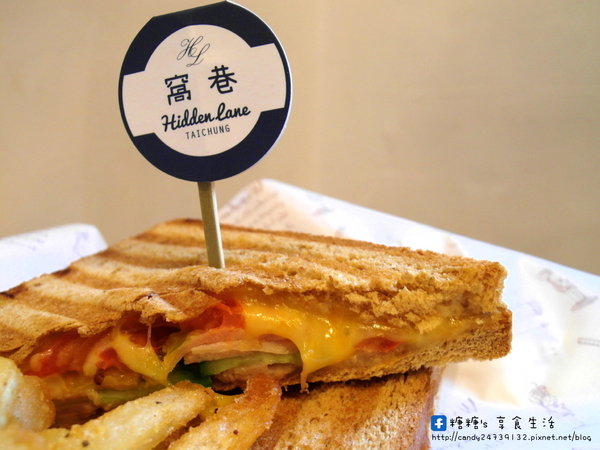 窩巷-Hidden Lane:〖台中│美食〗窩巷-Hidden Lane ❤ 隱藏於巷弄中的日式老宅甜點店,充滿著懷舊復古風,甜點擺盤超華麗~~冬季草莓新鮮上市!!