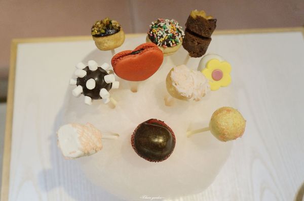 HERDOR Tea House:台北 捷運忠孝敦化站 禾多~少女心大爆發之夢幻繽紛棒棒糖蛋糕