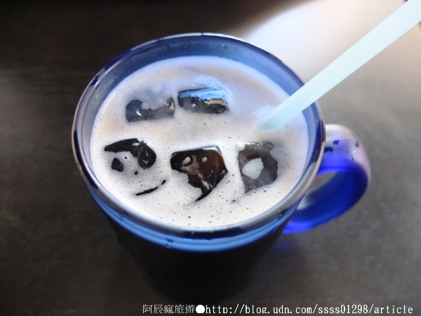 哈利速食:【美食特搜。台南中西區】哈利速食。自製漢堡肉、沙拉 台灣茶葉熬煮茶飲 遠近馳名巷弄內早餐店