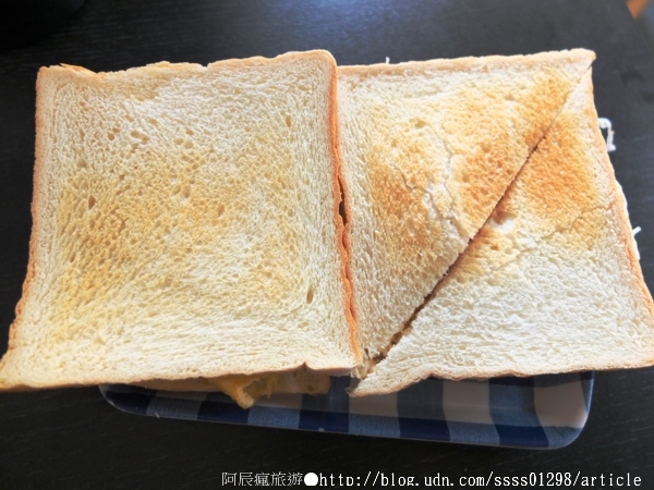 哈利速食:【美食特搜。台南中西區】哈利速食。自製漢堡肉、沙拉 台灣茶葉熬煮茶飲 遠近馳名巷弄內早餐店