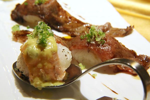 裕元花園酒店，WINDSOR HOTEL，元膳日式料哩，鐵板燒，賓利禮車接駁，裕元花園酒店，WINDSOR HOTEL，元膳日式料哩，鐵板燒，賓利禮車接駁，