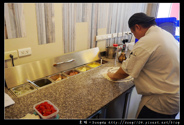 【新竹食記】青草湖野餐趣|手工窯烤拿坡里披薩|轉角726咖啡