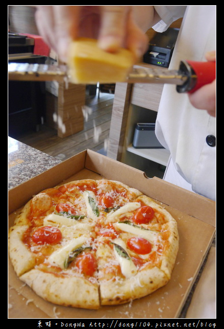 【新竹食記】青草湖野餐趣|手工窯烤拿坡里披薩|轉角726咖啡