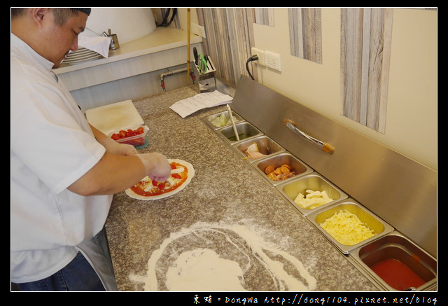 【新竹食記】青草湖野餐趣|手工窯烤拿坡里披薩|轉角726咖啡