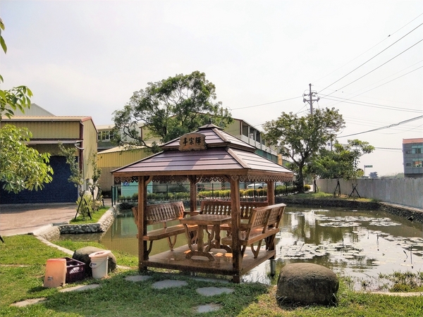 搶先曝光全台唯一3D貓熊彩繪村：【雲林斗南景點】石龜溪貓熊彩繪村~唯一以貓熊為主題的彩繪