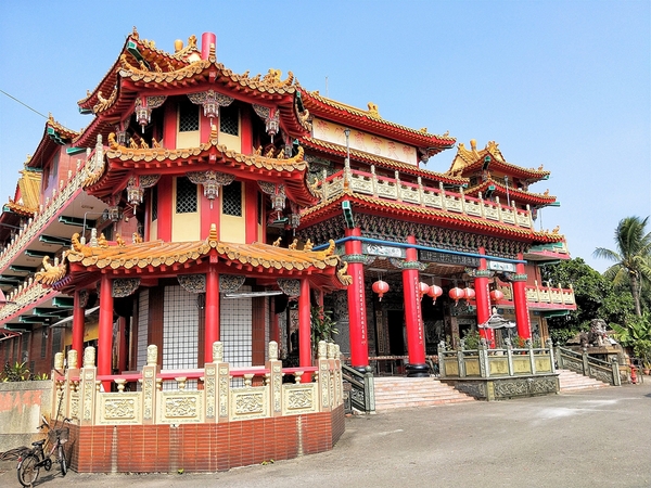 搶先曝光全台唯一3D貓熊彩繪村：【雲林斗南景點】石龜溪貓熊彩繪村~唯一以貓熊為主題的彩繪