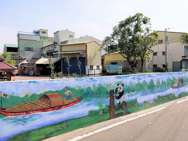 搶先曝光全台唯一3D貓熊彩繪村：【雲林斗南景點】石龜溪貓熊彩繪村~唯一以貓熊為主題的彩繪