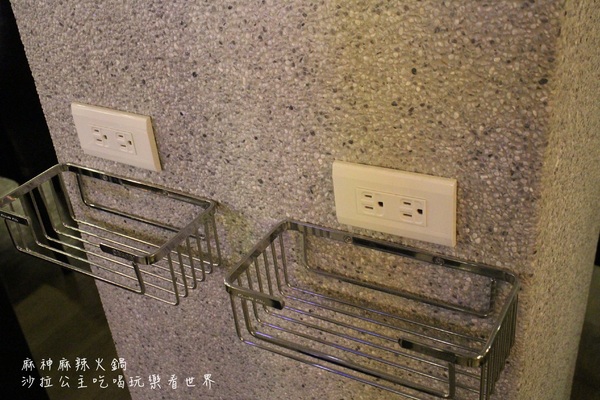 麻神麻辣火鍋：台北捷運美食『麻神職人嚴選麻辣火鍋』南京三民站/宵夜/桌邊服務